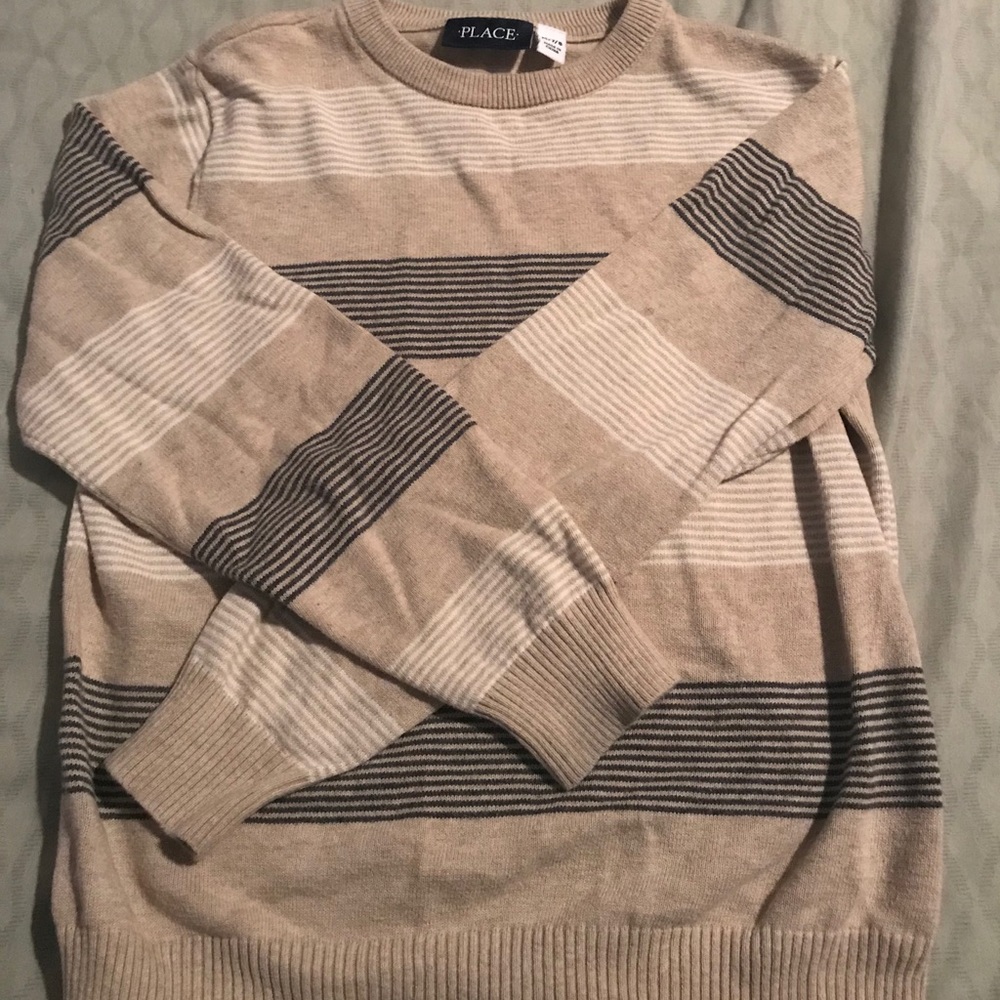Children’s place big boys sweater M7/8